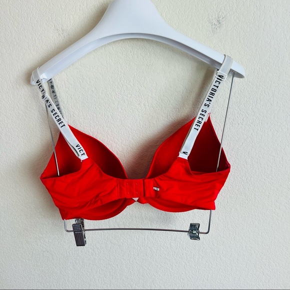 Victoria’s Secret Red & White Logo Strap T-Shirt Lightly Lined Demi Bra - Picture 2 of 10